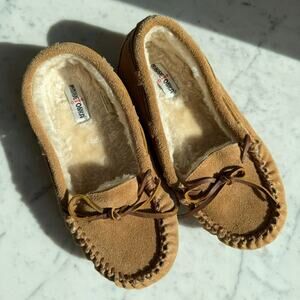 Minnetonka Tan Kids Slippers